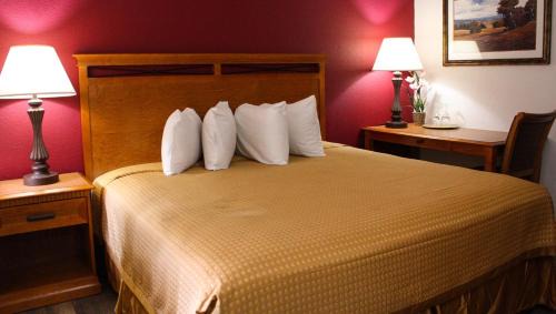 Ontario Hotel | Capital O Budget Inn Ontario I-84