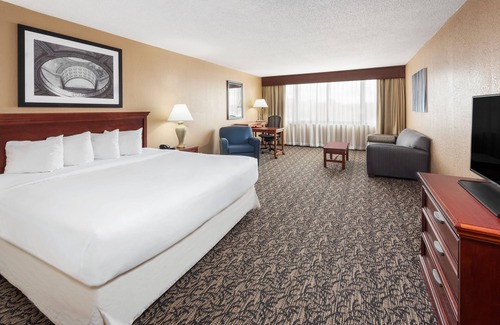 Jefferson City Hotel | Capitol Plaza Hotel Jefferson City