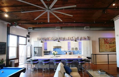 Hot Springs Condo | Capone's Loft -Most unique luxury place to stay in downtown Hot Springs!