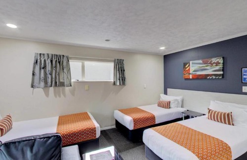 Fenton Street Hotel | Capri on Fenton