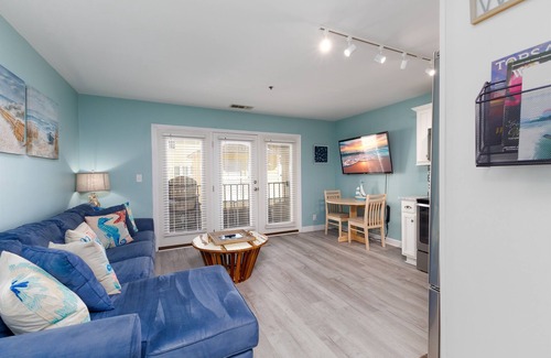 North Topsail Beach Condo | Capri Sun: Luxe Oceanfront Escape @ Villa Capriani