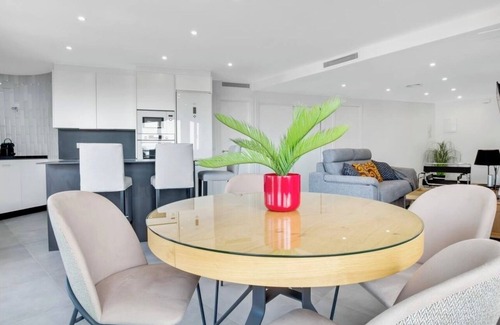 Torremolinos City Centre Apartment | Capricho en las 3 Torres