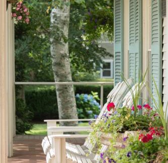 South Yarmouth Bed & Breakfast | Captain Farris House