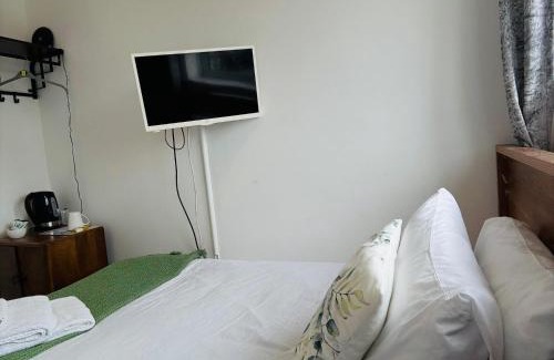 Littlestone-on-Sea Hotel | Captain Howey Hotel