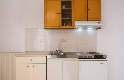 Galatas Apartment | Captain Michalis apartment 5, Irinis 80, Galatas Chania Crete