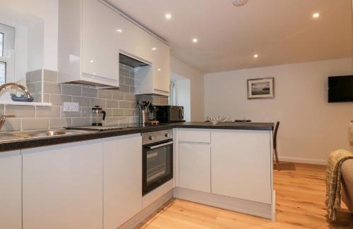 Mevagissey Apartment | Captain's Cabin