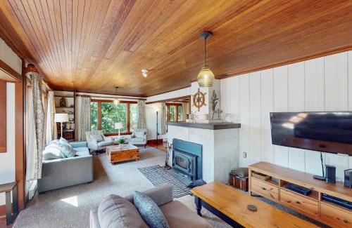 Manzanita House | Captain's Corner