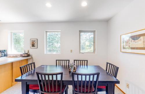Manzanita House | Captain's Quarters Hideaway