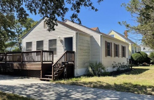 Willoughby Spit House | Captains Cottage, large deck, view of water!