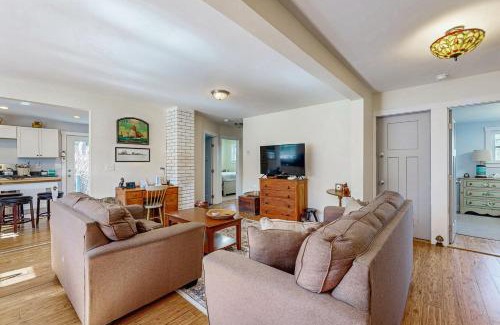 Boothbay Harbor House | Captains Cottage on Atlantic