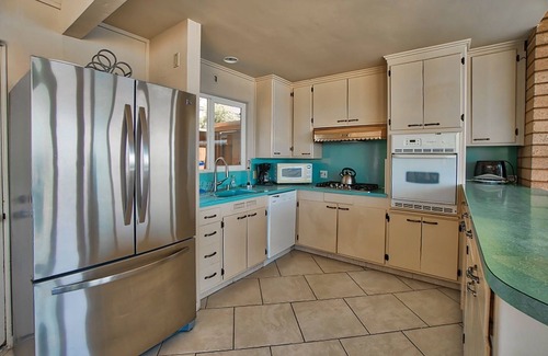 Westside Santa Cruz House | Captian's Quarters