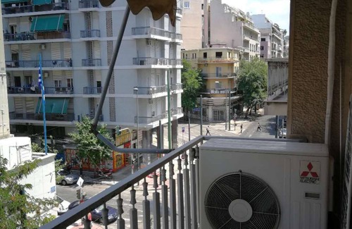 Omonia Apartment | Captivating 1-Bed Apartment in Athens
