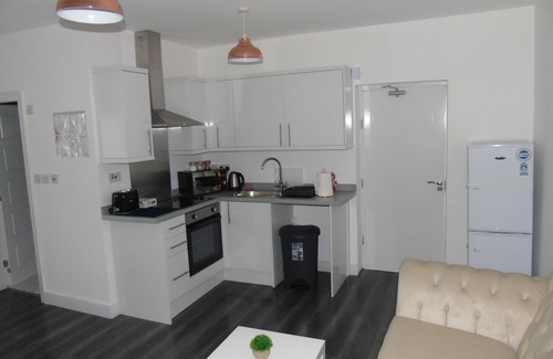 Bolton Apartment | Captivating 1-Bedroom Apartment in Bolton