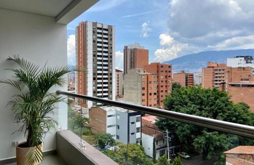 Laureles - Estadio Apartment | Captivating 2BR with Balcony in Laureles
