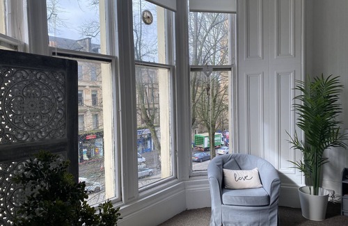 North West Apartment | Captivating apartment in glasgow westend, uk