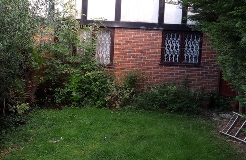 Chadwell House | Captivating House in Romford