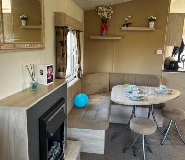 Great Houghton House | Caravan Holiday Home