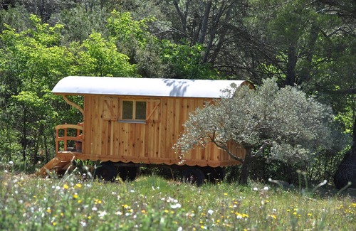 Aups Ski Chalet | Caravan in Provence near Verdon, Lake St Croix