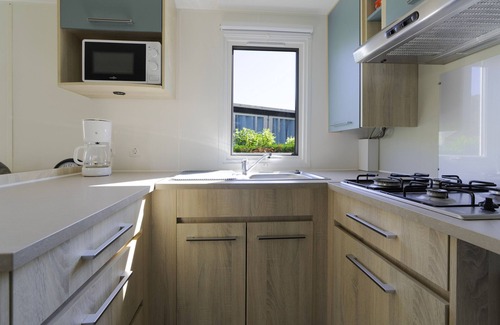 Lattes RV Rental | Caravan "Mobilhome 373" with Private Garden