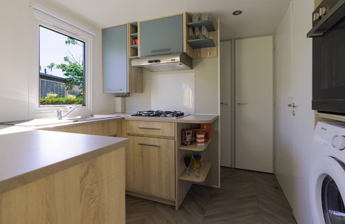 Lattes RV Rental | Caravan "Mobilhome 373" with Private Garden