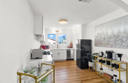 Eastern Malibu Apartment | Carbon beach Suite Su