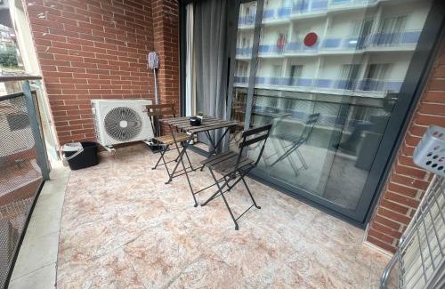 Lloret Town Center Apartment | CARBONELL- Buena zona y cerca de todo