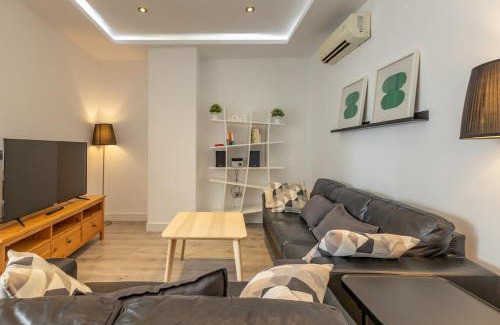 San Vicente Apartment | Cardenal Spinola Duplex Center by Valcambre