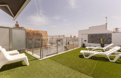 San Vicente Apartment | Cardenal Spinola Duplex Center by Valcambre
