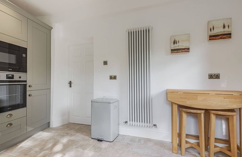 Longnor Cottage | CARDER COTTAGE, pet friendly, character holiday cottage in Longnor