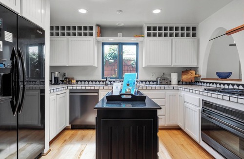 Cardiff-by-the-Sea House | Cardiff By The Sea OceanView Home ~ Featuring Rooftop Patio W/BBQ & Dining!