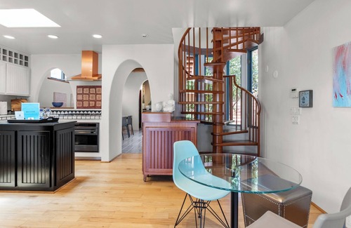Cardiff-by-the-Sea House | Cardiff By The Sea OceanView Home ~ Featuring Rooftop Patio W/BBQ & Dining!