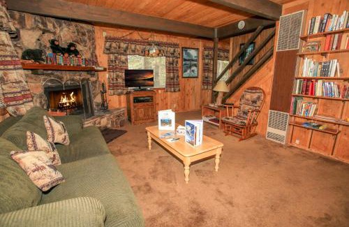 Big Bear House | Cardinal Ridge - Rustic cabin with stellar outdoor features! Wrap-around deck and large yard!