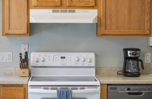 Campton House | Cardinals Perch