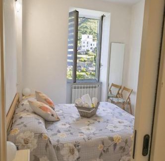 Corniglia Apartment | Carina House