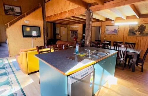 Jindabyne Cabin | Carinya Village Jindabyne