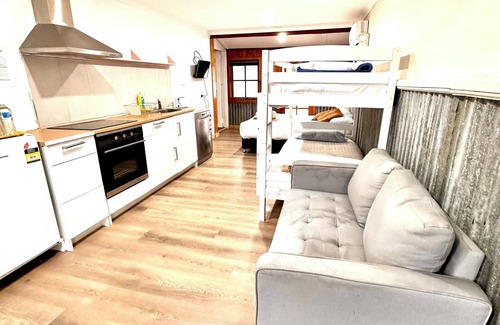 Jindabyne Cabin | Carinya Village Jindabyne