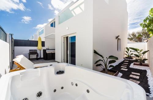 Playa Honda House | Carlotta´s Sea-Cret