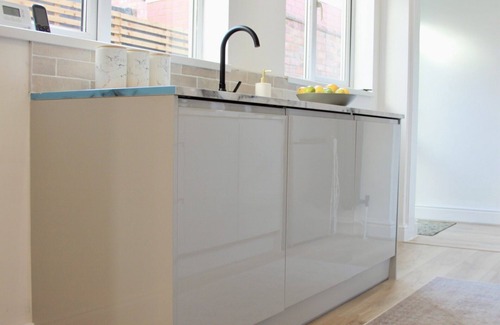 Northampton House | Carlton House 3 Bedrooms ,Cinema, WIFI, Mini Golf