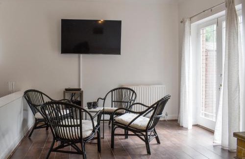 Hazel Grove House | Carlton House