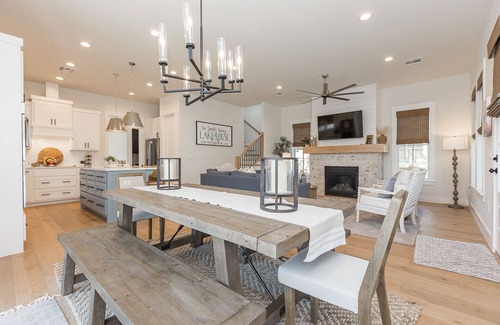 Carlton Landing House | Carlton Landing-Charlotte's Nook