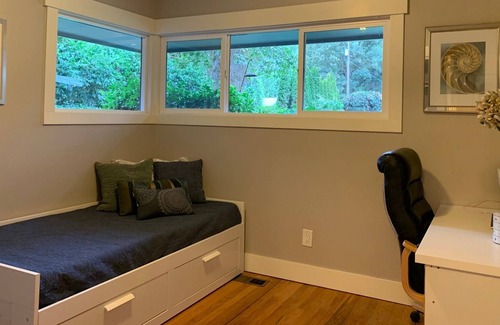 Lake Forest House | Carman Garden Bungalow