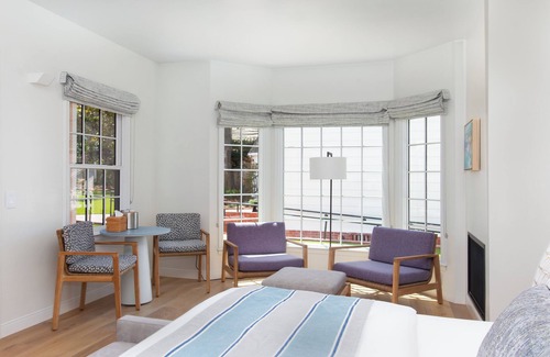 Golden Rectangle Hotel | Carmel Beach Hotel