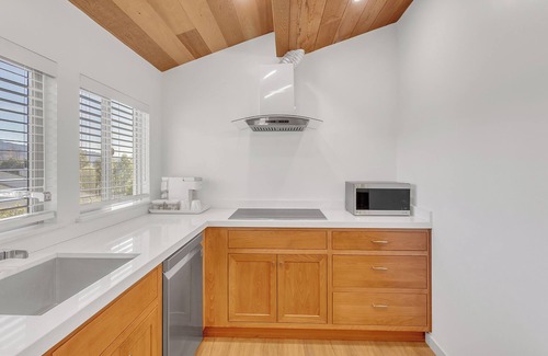 Southeast Carmel Apartment | Carmel in the Clouds Penthouse
