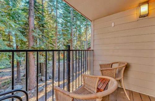 Carnelian Woods House | Carnelian Bay 2BR + Loft Near Beach & Trails