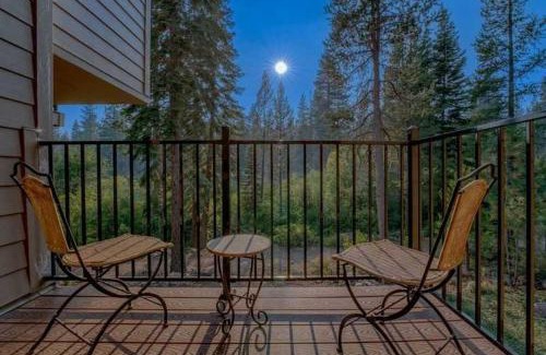 Carnelian Woods House | Carnelian Bay 3BR + Loft Near Beach & Trails
