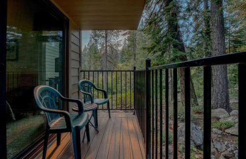 Carnelian Woods House | Carnelian Bay 3BR + Loft Near Beach & Trails