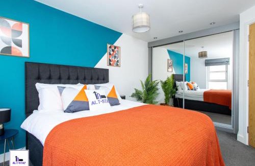 Wakefield Apartment | Carnforth by Alt-Stay - Wakefield 2 Bed Ensuite Townhouse Contractor and Corporate Accommodation with Private Balcony, Parking, Smart TV, Kitchen and Fast Wi Fi - Long Stay Ready with Weekly and Monthly Rates
