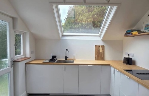 Falmouth House | Carnmarth - central but quiet newly modernised 3 bed - stylish, light and fresh.