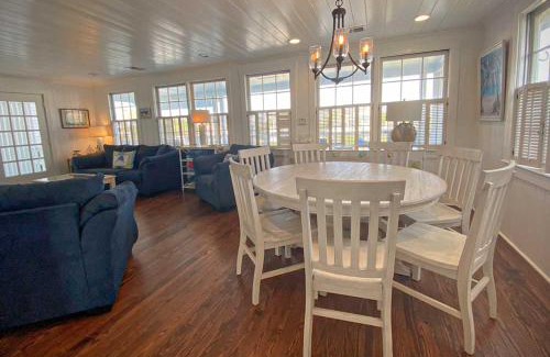 South End House | Carolina Breezy by Sea Scape Properties