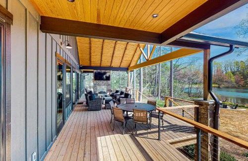 Mills River House | Carolina Cabin